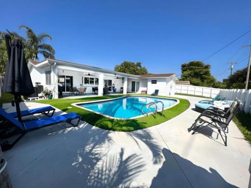 Luxurious & Modern Open Floor Plan Heated Pool Villa ฮอลลีวูด ภายนอก รูปภาพ
